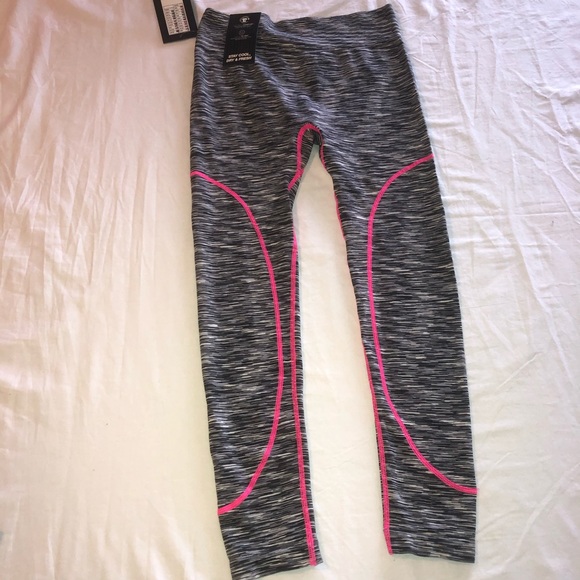 Athletex Performance Tank & Tights - Picture 3 of 13